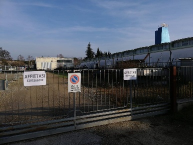 Foto Attività commerciale a Forlì di 3500 m² in affitto