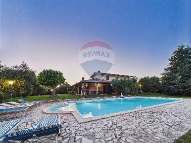 Foto Villa singola in via di battiferro, Formello Centro di 270 m²