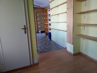 Foto Attività commerciale in Via Fonda, Pisa Riglione - Oratoio di 100 m²