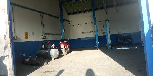 Foto Attività commerciale in Via xxV Aprile, San Giuliano Terme di 160 m²