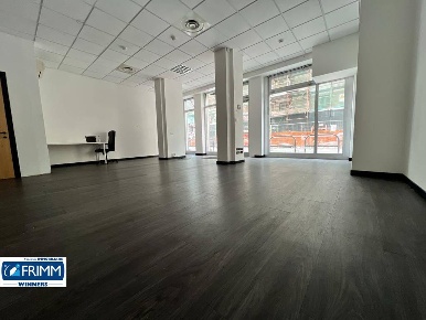 Foto Locale commerciale in Via Faenza, Roma San Giovanni di 150 m²