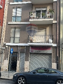 Foto Locale commerciale a Bari Libertà di 105 m² con 4 locali in vendita