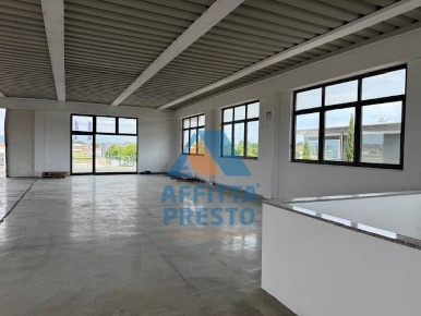 Foto Attività commerciale a San Miniato di 500 m² con 1 locali in affitto