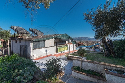Foto Hotel in Strada Comunale Le Noci, Venafro Centro di 200 m² in vendita