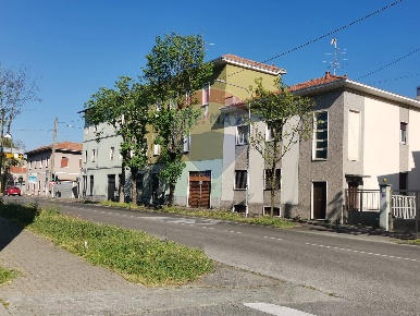 Foto Negozio in VIALE TRENTINO, Busto Arsizio San Michele di 100 m²