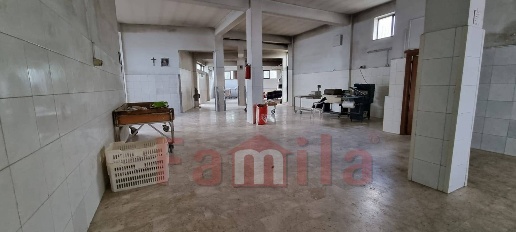 Foto Locale commerciale a Mugnano del Cardinale di 300 m² con 1 locali