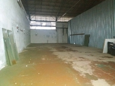 Foto Attività commerciale in via lenin, San Giuliano Terme di 125 m²
