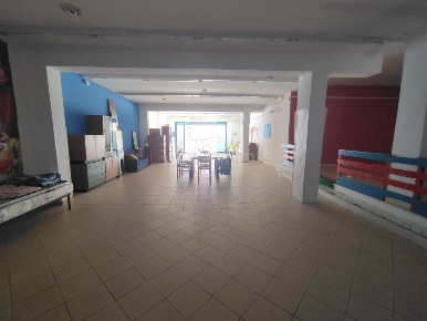 Foto Locale commerciale in QUARTIERE VIGNALONGA, Floridia di 156 m²