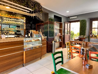 Foto Bar in Via Jacopo Barozzi, Viterbo Bagnaia - La Quercia di 200 m²