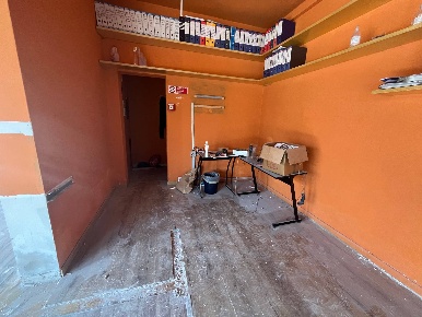 Foto Attività commerciale in via provinciale vicarese, Vicopisano Caprona