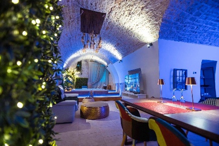 Foto Hotel in Via Andrea Angiulli, Castellana Grotte Castellana di 153 m²