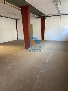 Foto Magazzino a Empoli di 300 m² in affitto