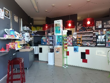 Foto Negozio in Via Caduti del Lavoro, Curtatone di 60 m² in vendita