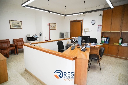 Foto Ufficio in Via Giovanni Andrea Badoero, Roma Garbatella di 185 m²