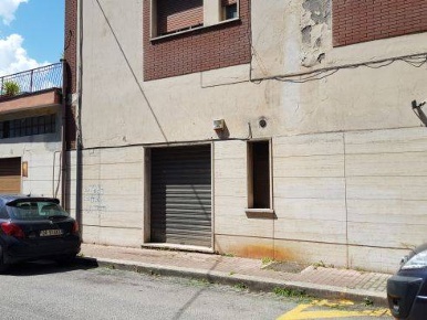 Foto Locale commerciale in VIA ENRICO FERRI, Colleferro Centro di 55 m²