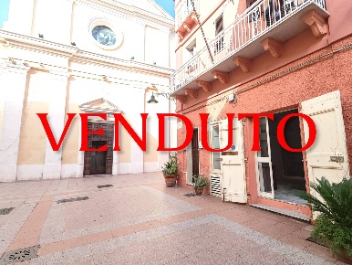 Foto Locale commerciale in Corso Agostino Tagliafico, Carloforte di 35 m²