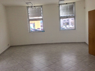 Foto Attività commerciale in via L. Alamanni, San Giuliano Terme Ghezzano