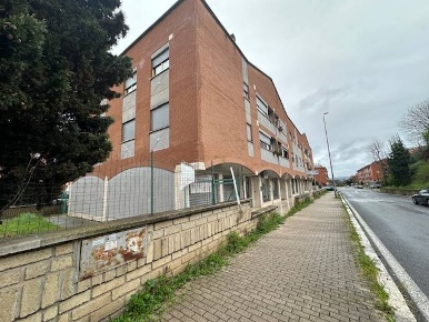 Foto Locale commerciale in Via Vincenzo Tieri, Roma La Storta di 177 m²