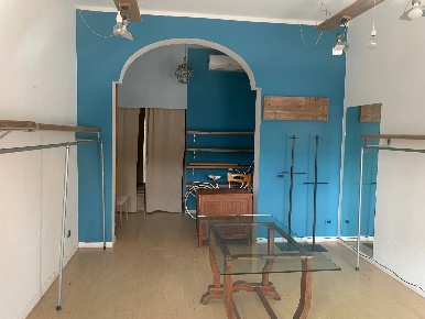 Foto Attività commerciale in Via Tagliamento, Pietrasanta di 28 m²