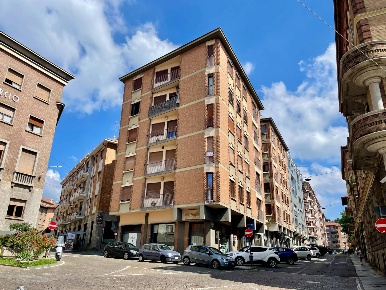 Foto Ufficio in via Massimo d'Azeglio, Asti Centro Storico di 96 m²