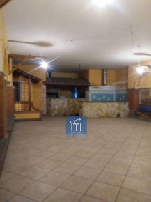 Foto Negozio in via portuense, Roma Trullo - Colle del Sole di 400 m²