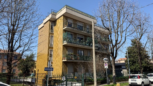 Foto Ufficio in Via Alessandro Manzoni, Vimercate Semicentro di 55 m²