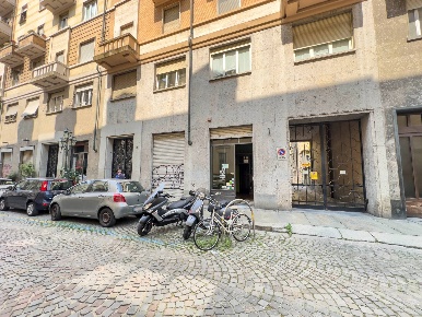 Foto Negozio in Via San Dalmazzo, Torino Quadrilatero Romano di 92 m²