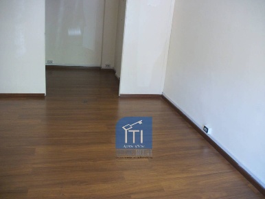 Foto Negozio in Via Tuscolana, Roma Colli Albani di 30 m² con 1 locali