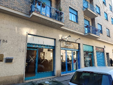 Foto Negozio in Via Giosuè Borsi, Torino Lucento di 30 m² con 1 locali