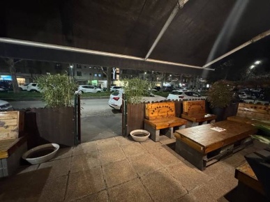 Foto Negozio in Viale Certosa, Milano Certosa di 250 m² con 4 locali