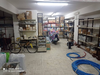 Foto Magazzino in via della seta, Giardini-Naxos di 170 m² in vendita