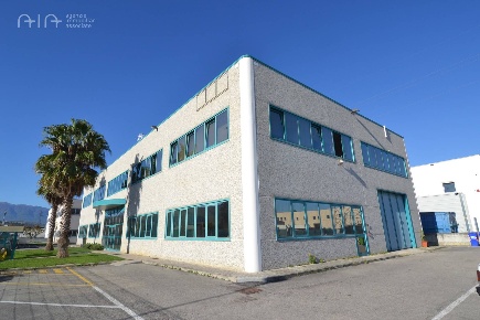 Foto Ufficio in Via dell'Economia, Spinetoli di 94 m² con 6 locali
