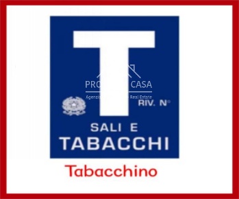 Foto Negozio in VIALE A MARE, Viareggio Lungomare di 70 m² in vendita