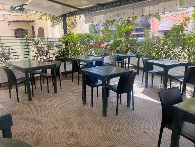 Foto Attività commerciale in VIA ELENA COMNENO, Trani di 140 m² in vendita