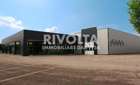 Foto Magazzino in Via Di Torre Spaccata, Roma Tor Tre Teste - Torre Maura