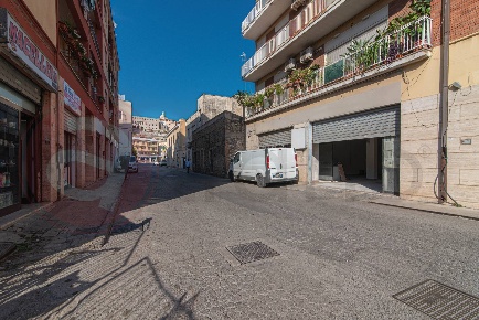 Foto Locale commerciale in Via Gregorio Antonelli, Terracina Centro