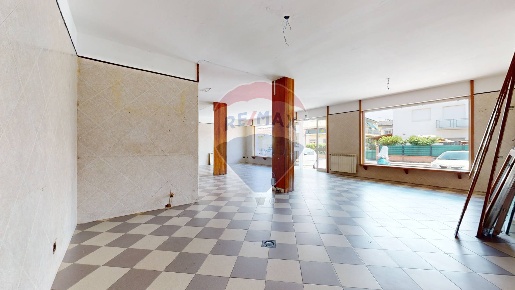 Foto Negozio in Via della Gronda, Viareggio Terminetto - Migliarina