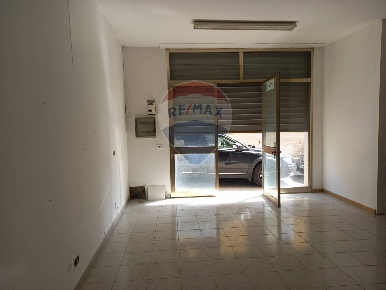 Foto Locale commerciale in Via Gagini, Ragusa San Luigi - Archimede