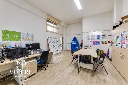 Foto Ufficio in Via Giuseppe Rondinini, Roma Casal Bruciato di 61 m²