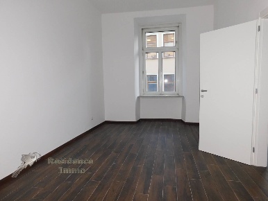 Foto Ufficio in Via Della Posta, Bolzano Centro di 130 m² con 5 locali