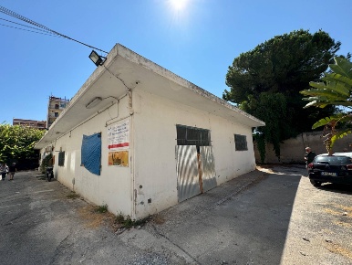Foto Ufficio in Via Perpignano, Palermo Noce di 229 m² con 10 locali