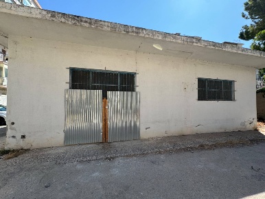 Foto Ufficio in Via Perpignano, Palermo Noce di 229 m² con 10 locali