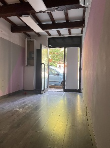 Foto Negozio a Ferrara di 23 m² con 2 locali in affitto