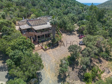 Foto Hotel in Punta Molentis, Villasimius di 600 m² con 16 locali