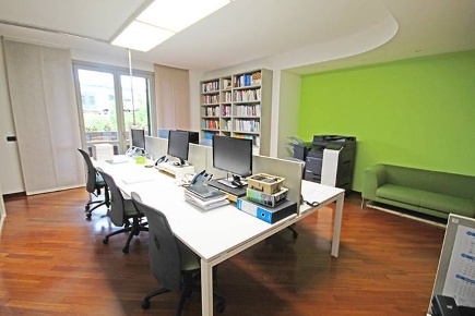 Foto Ufficio in via San Giorgio, Bergamo Stazione di 100 m² con 2 locali