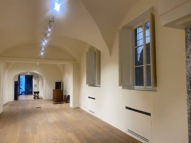 Foto Negozio in Via Maggio, Firenze Santo Spirito di 220 m² con 2 locali