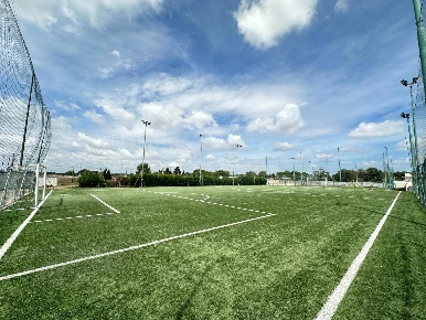 Foto Attività commerciale in Via Roggerone, Lecce Borgo Piave di 4700 m²