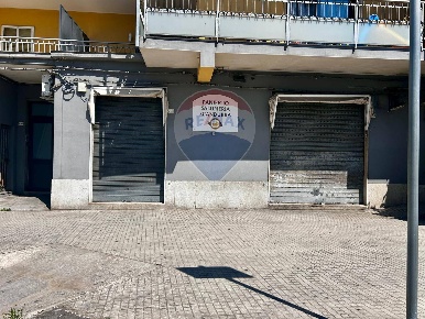 Foto Locale commerciale in VIALE SANTA PANAGIA, Siracusa di 150 m²