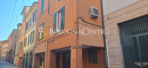 Foto Magazzino in Via Centotrecento, Bologna Irnerio di 7 m² in vendita