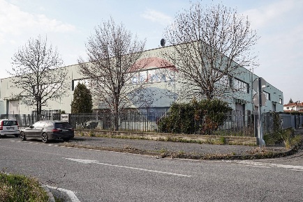 Foto Attività commerciale a Bonate Sopra di 600 m² con 1 locali in vendita